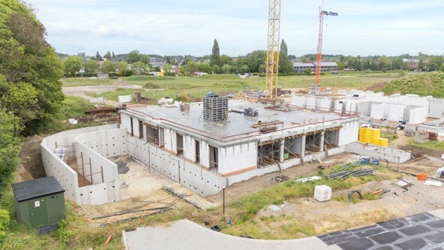 MEIBOOMVIERING op donderdag 22/10 van 17 u tot 20 met actie