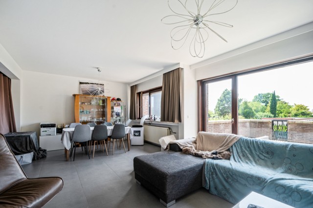 AXLE0586